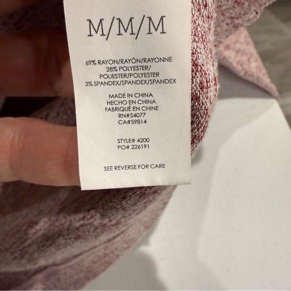 CAbi Long Sleeve Henley Top Burgundy Heather #4200 Soft Comfy Tee Women’s Size M - Picture 8 of 11